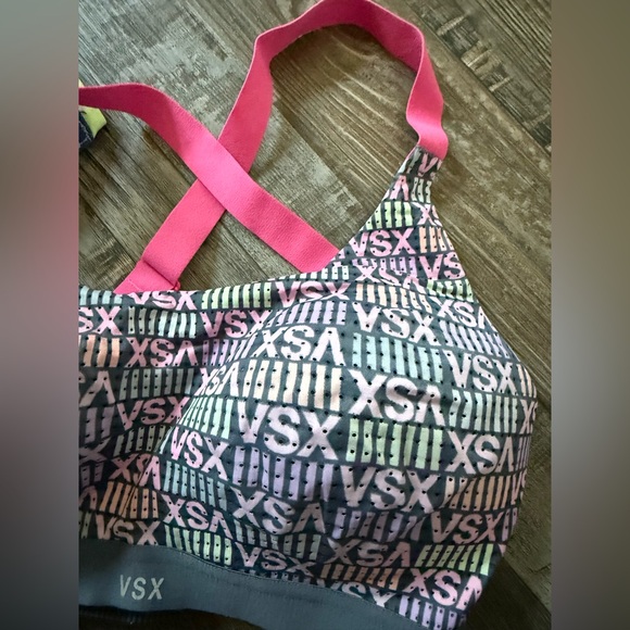 VS SPORT BRAS - Picture 9 of 13